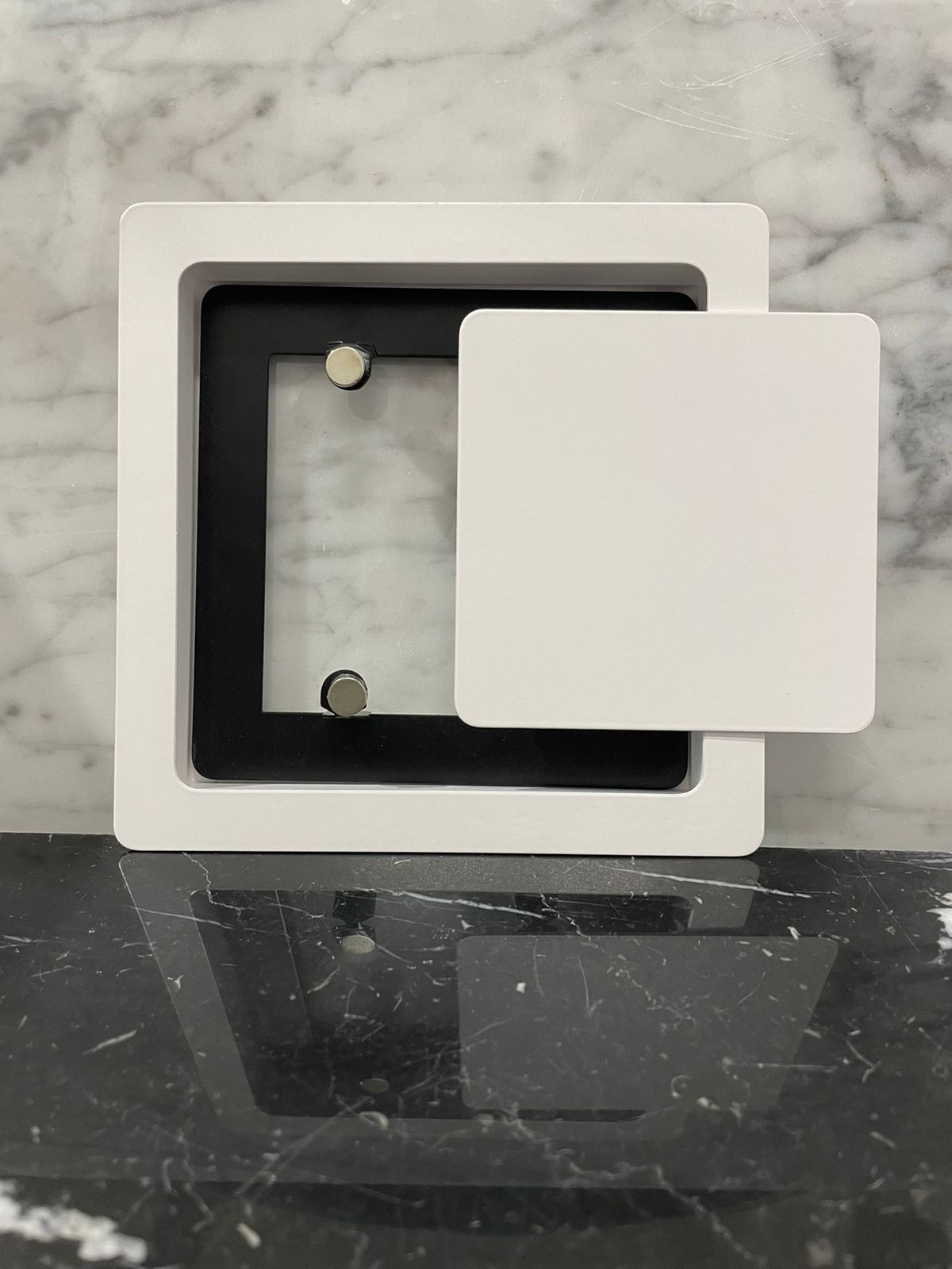 Диффузор квадратный на магнитах для потолков ТДК100 белый